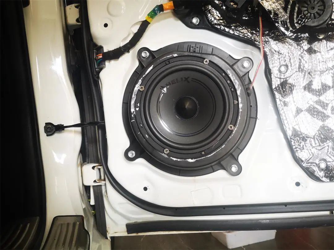 流连忘返，畅听所爱，马自达昂克赛拉升级德国喜力士F62C音响