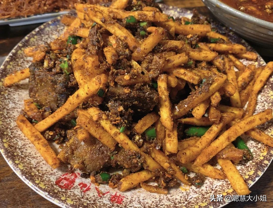 渝中区美食老字号推荐聚餐,重庆渝中区化龙桥华村烧烤老字号