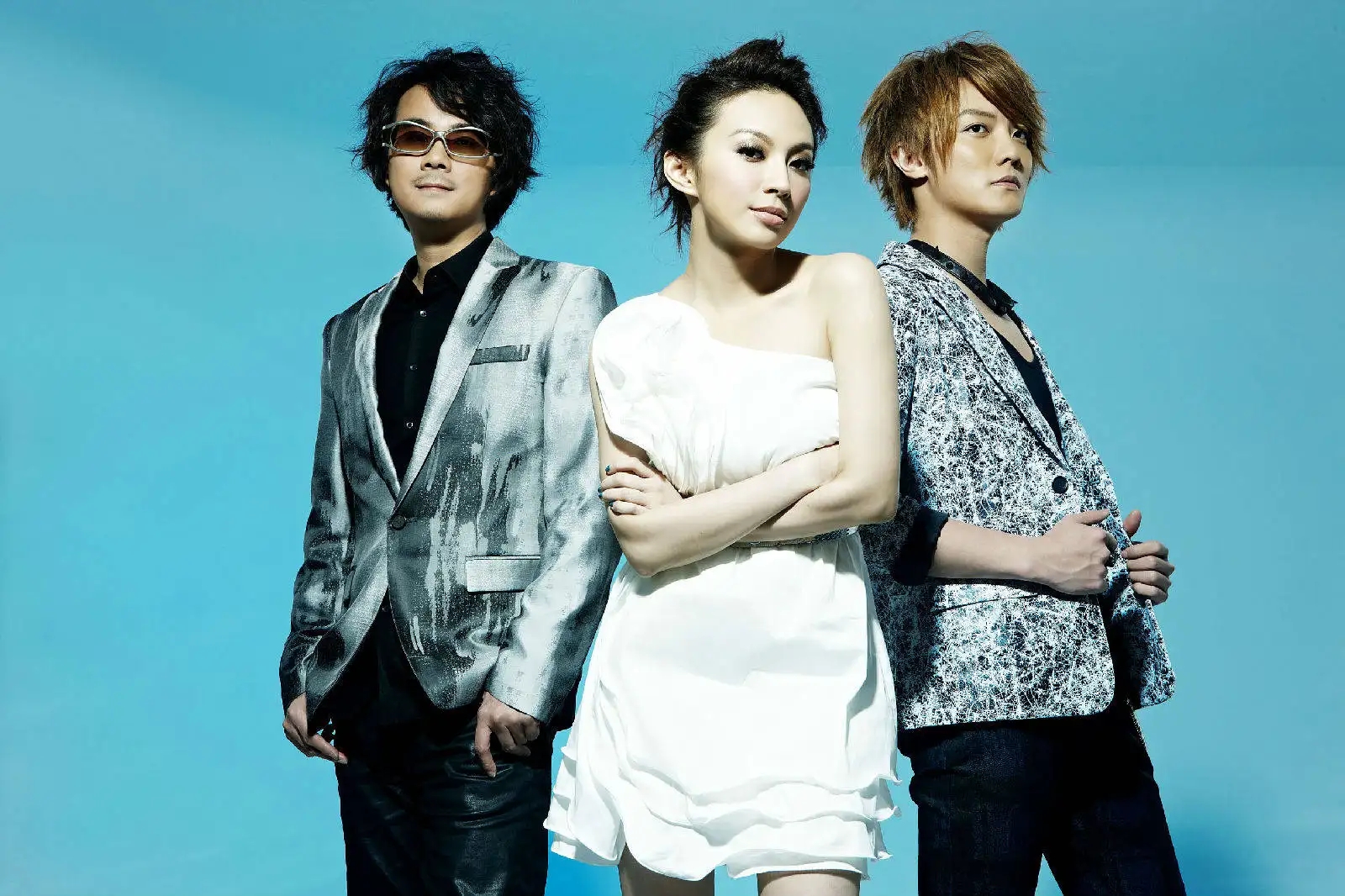 同样是原创歌手为什么差距这么大,内地乐坛和台湾乐坛对比哪个好