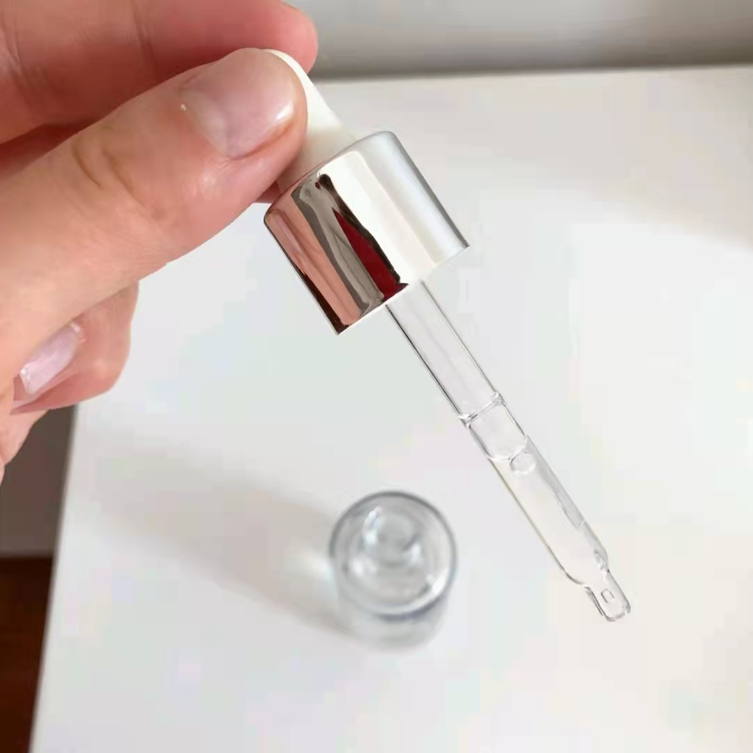 推荐几款最好用的美白精华,noreva美白精华和topix美白精华