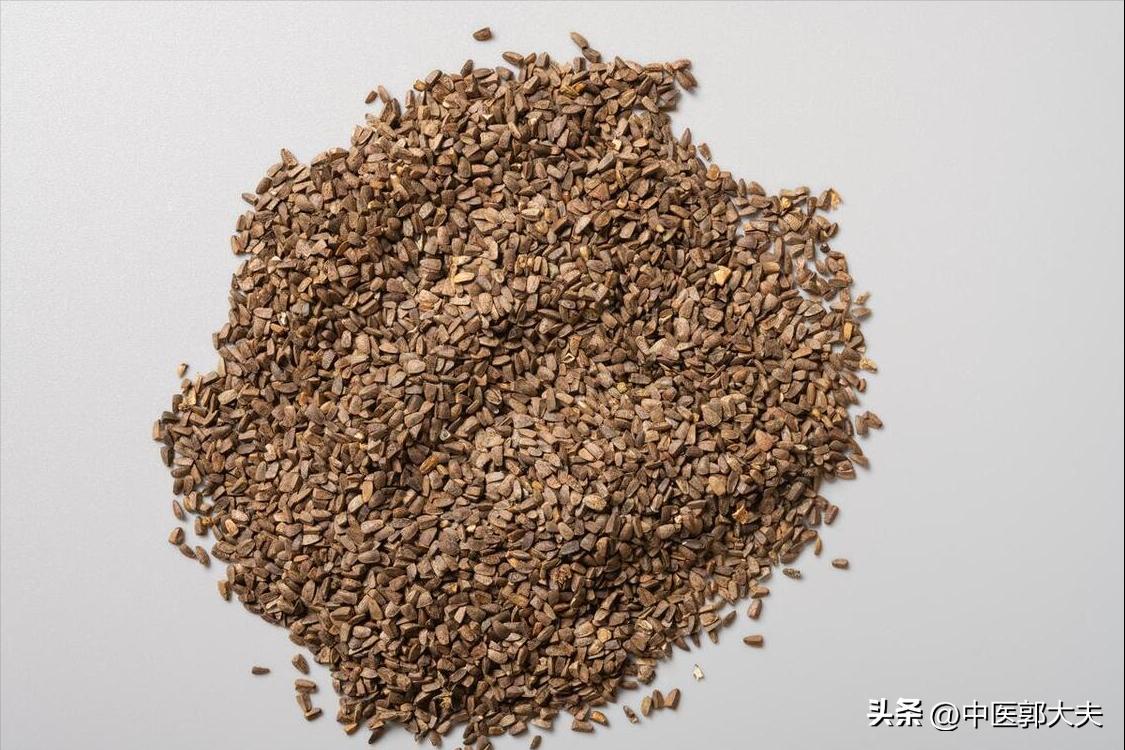 三味药煮水，养血填精、滋补肝肾，横扫眼干、眼涩、眼花、飞蚊症