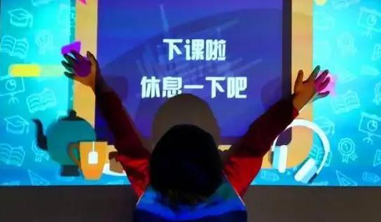 孩子上小学各种打卡把家长逼疯了,幼儿园每日上学打卡