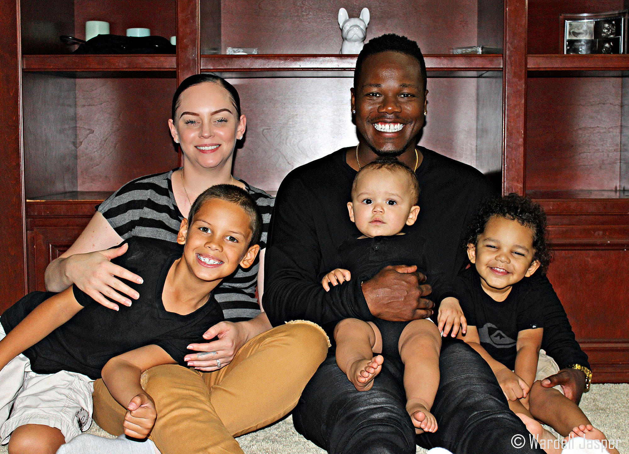 美国女子怀孕6胞胎坚持到28周,美国女子生17个双胞胎过程