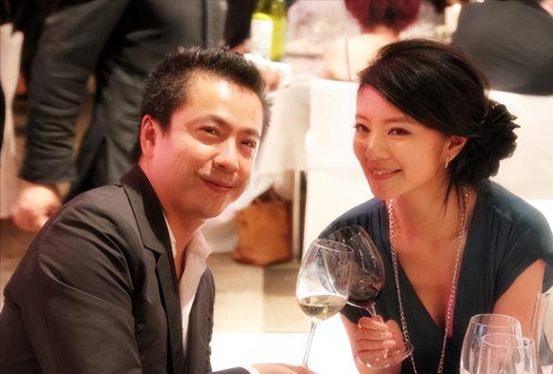 白富美家世显赫,9位娱圈消失的白富美