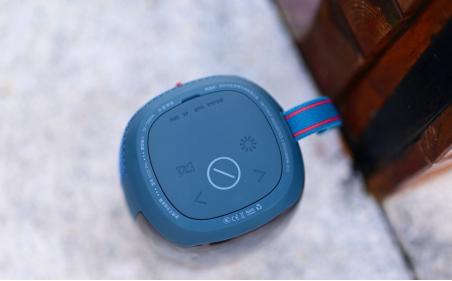 露营太阳能灯蓝牙音箱,户外露营复古音箱