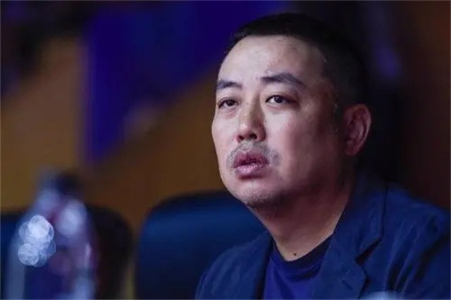 刘国梁卸任教练队员退赛风波,刘国梁17年为什么卸任总教练