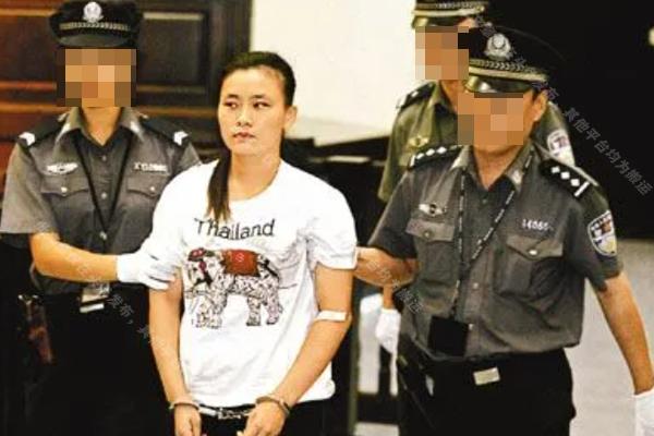 20岁负债女生,20岁负债女孩