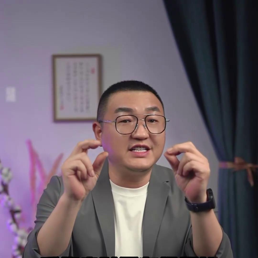 关于孩子叛逆期父母崩溃,因为孩子的叛逆伤心