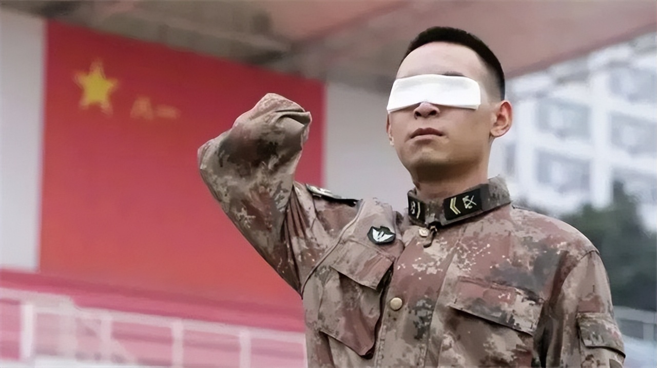 排雷英雄杜富国表彰视频,排雷英雄杜富国重返老部队做什么