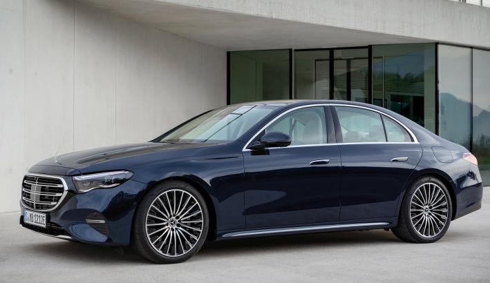 奔驰e白色内饰加价吗,全新奔驰e价格2024