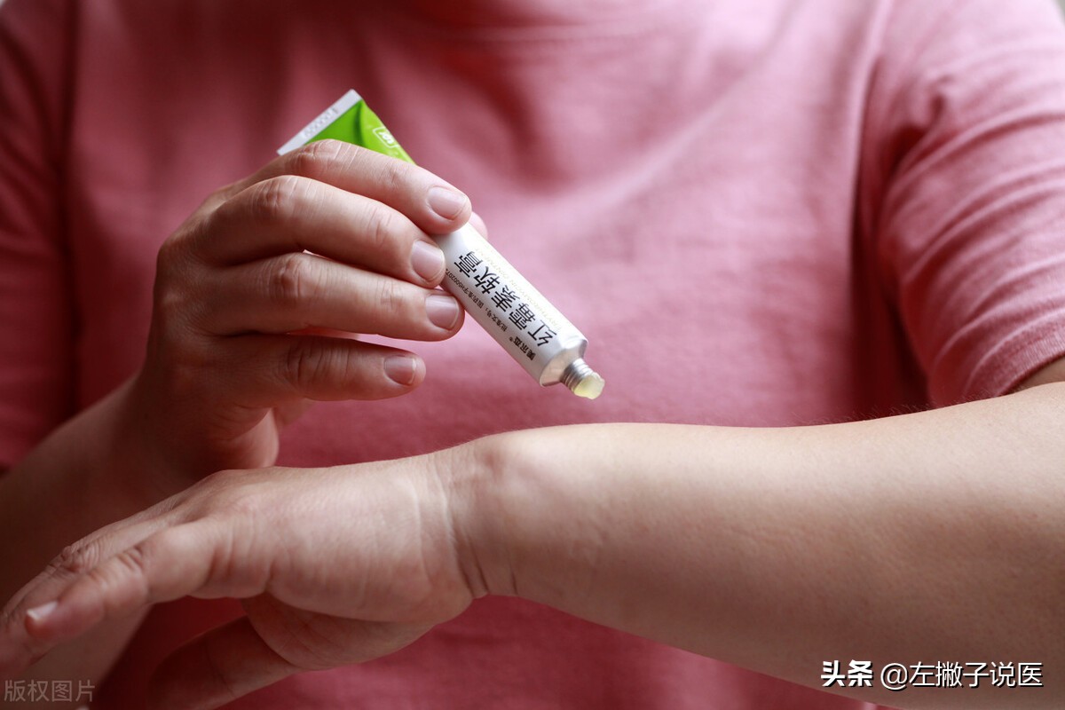 2块钱一支的红霉素软膏3个功效,红霉素软膏真的是皮肤的万能药吗