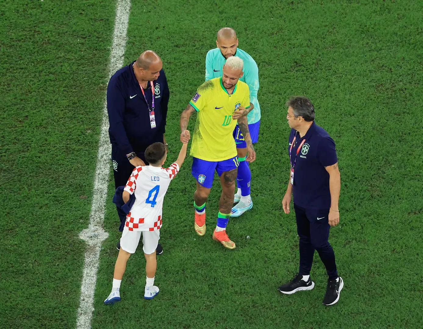 巴西淘汰内马尔痛哭,巴西淘汰内马尔痛哭电影解说