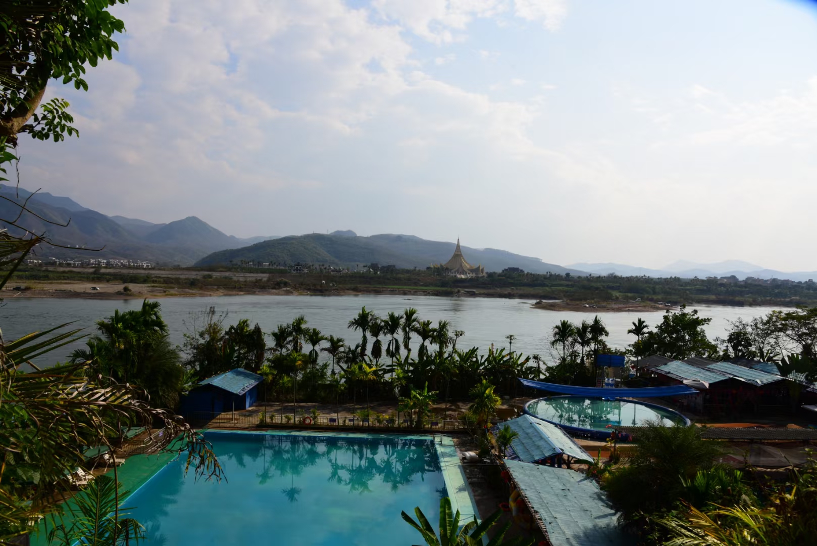 西双版纳傣族村寨和傣族园,西双版纳美丽的傣族园