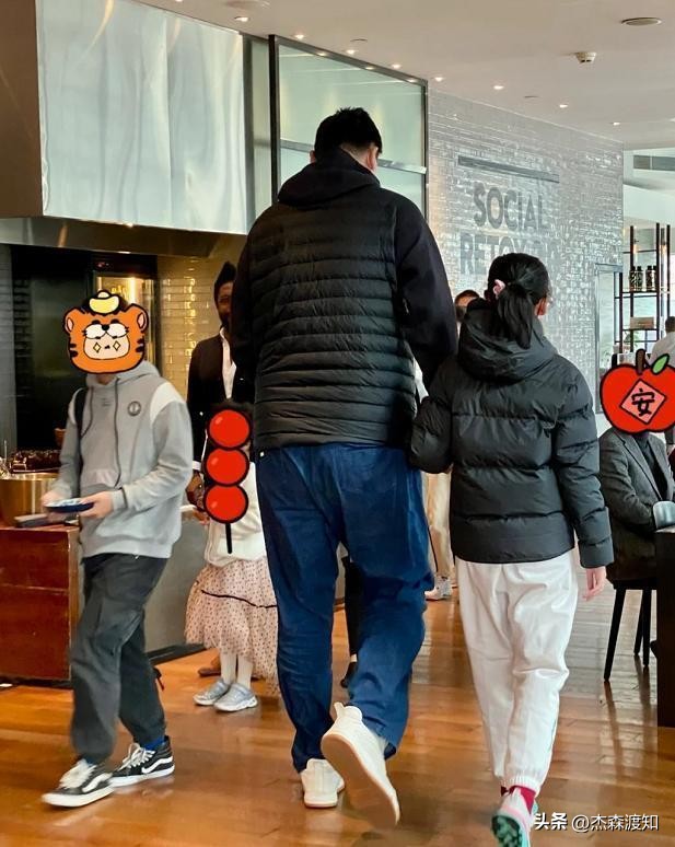 姚明女儿姚沁蕾11岁,姚明的女儿姚沁蕾10岁会打篮球么