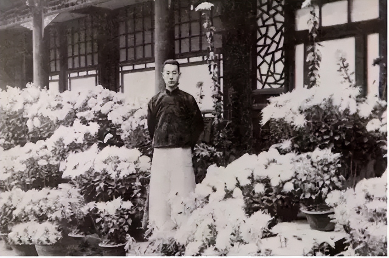 民国四公子之一完整版,民国四大公子照片