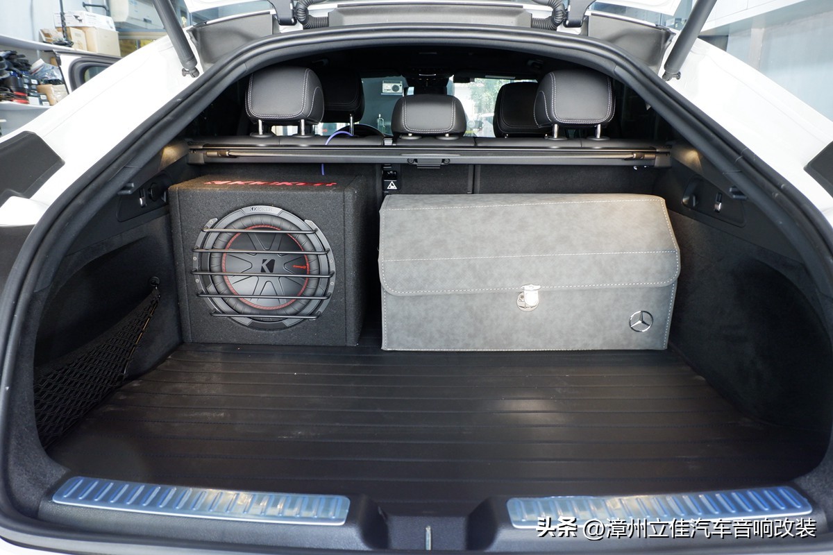 奔驰glc260原车功放,17款奔驰glc260音响升级原车功放