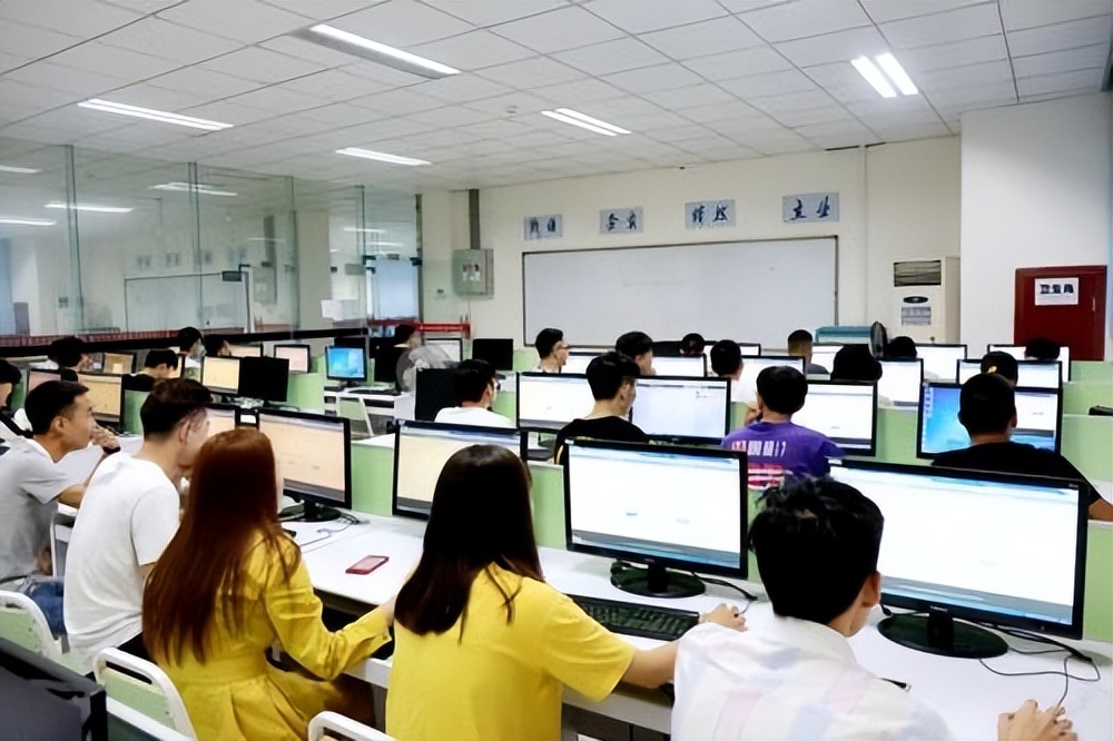 大专计算机类比较冷门的专业,中职计算机专业大学排名