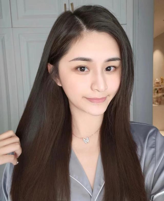 头发干枯毛躁的正确洗头方法,头发干枯毛躁洗头的正确方法