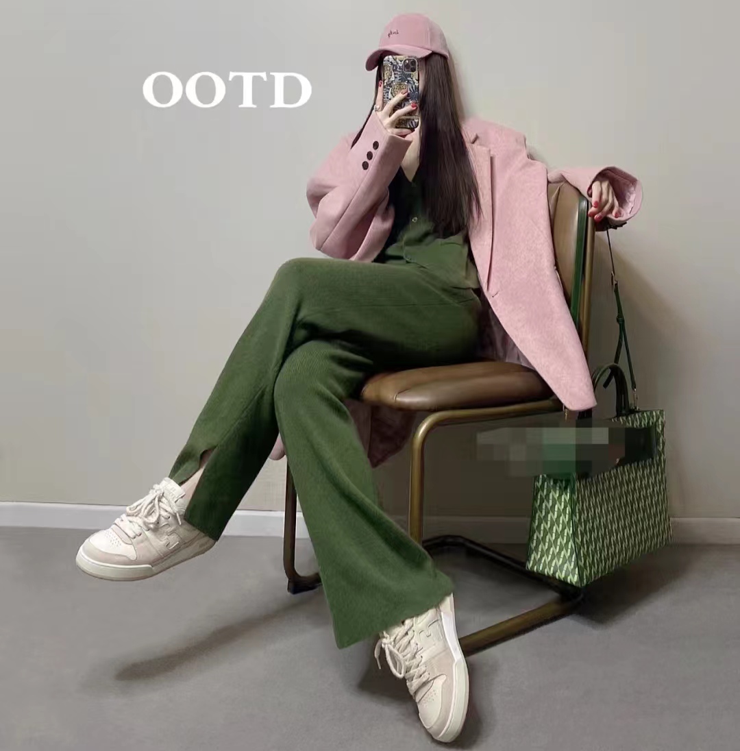 粉色搭配什么颜色显高级,粉色跟什么颜色搭配显高级