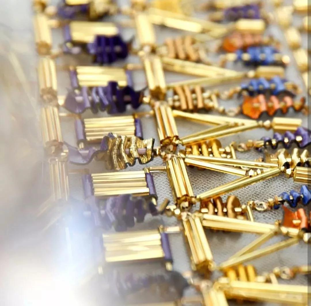 chanel衣服为啥贵,chanel女装贵吗