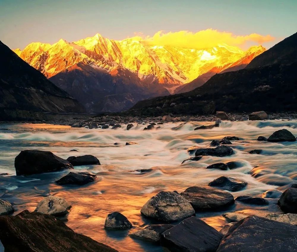 龙泉山看桃花徒步最佳路线,徒步穿越十里桃花漫山遍野