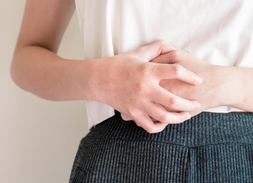 洗澡时掉头发是什么原因,洗澡时掉发严重是什么原因