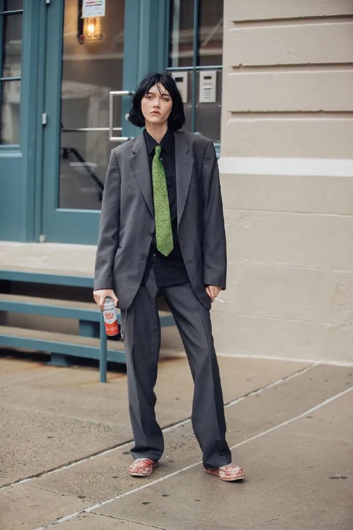 秀场时尚配饰,各大潮流时装走秀