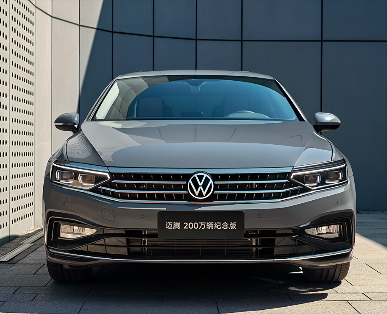 性价比最高的中级车哪款好,性价比最高的中级车有哪些推荐