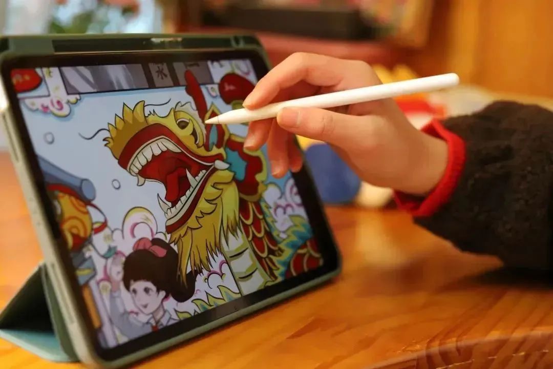 梦想的力量！初一女生花33小时用电脑完成年画