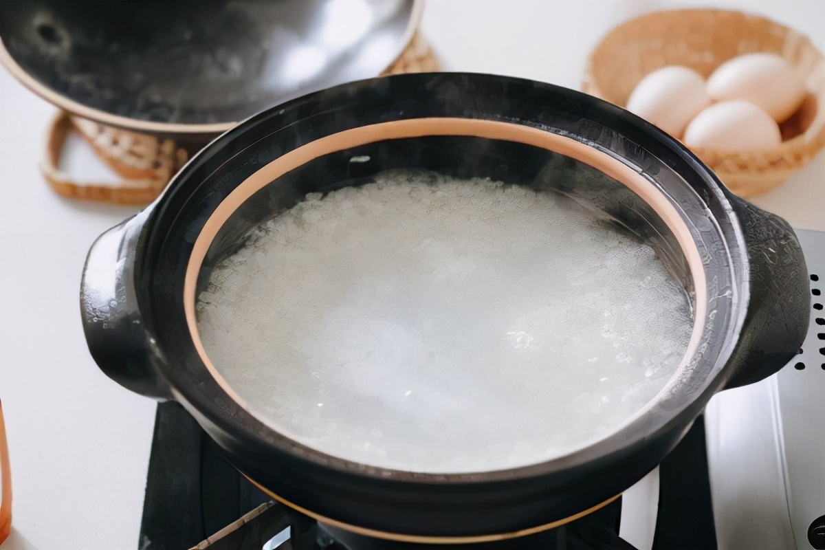 砂锅开锅方法不粘锅不开裂,新砂锅不开锅再好的砂锅也易开裂