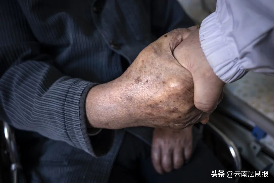 临终关怀让患者有尊严地谢幕,临终关怀阅读答案