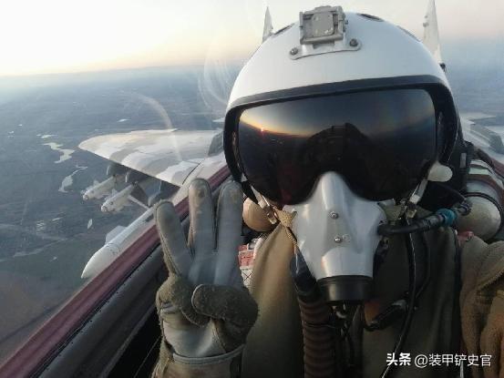 乌军总共击落了多少架俄罗斯飞机,乌军无人机3天摧毁8辆俄军坦克