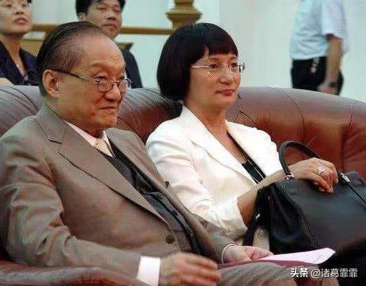 金庸出生在什么年代,金庸1924年出生