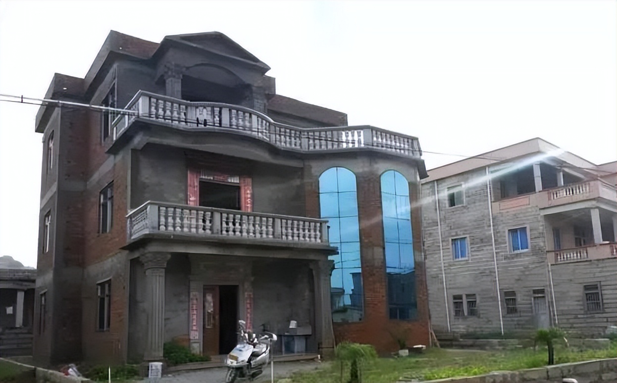 15万就能盖别墅吗为什么,15万建房子靠谱吗