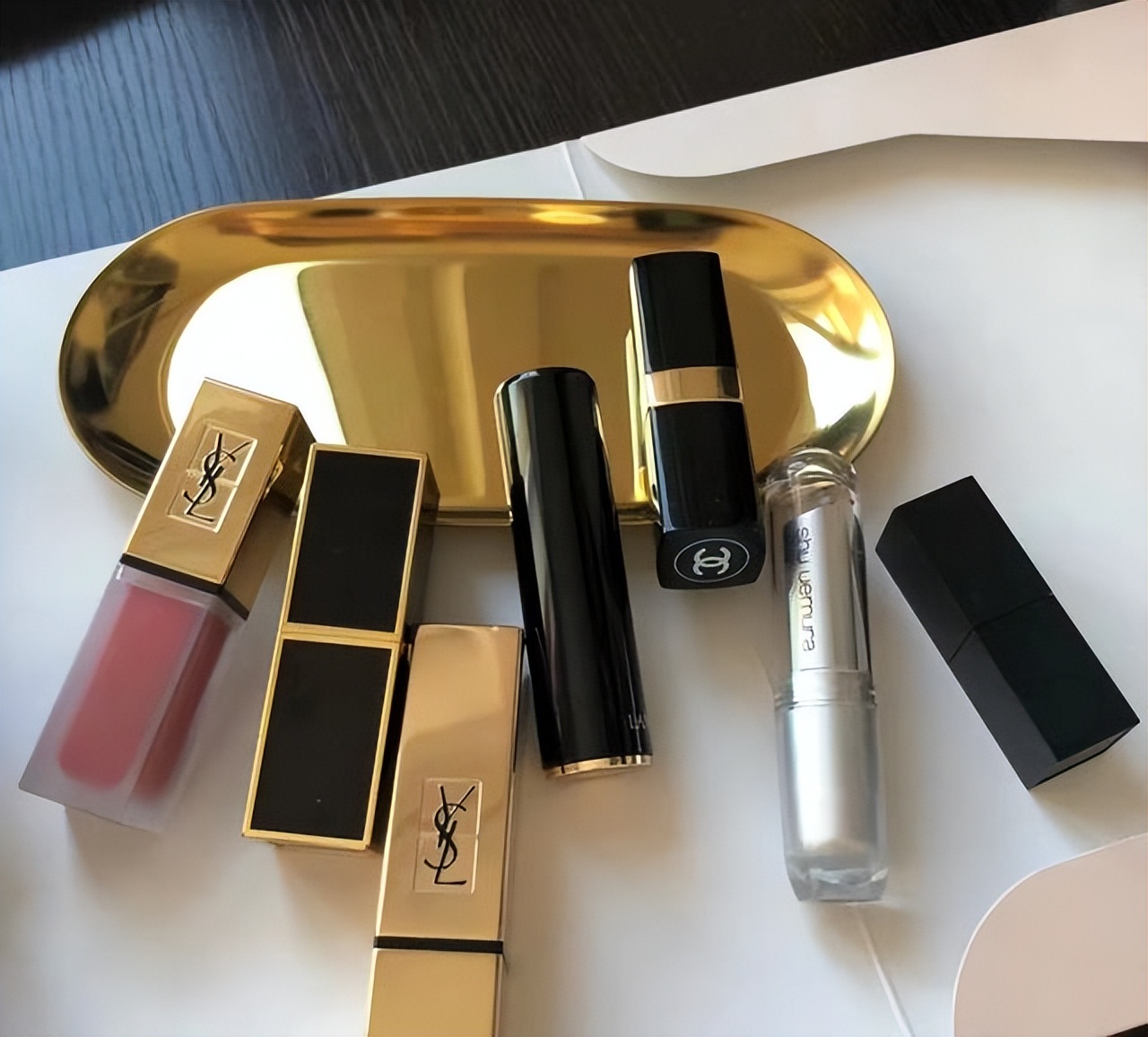 便宜的口红和大牌口红的区别,便宜口红和贵的口红原料区别