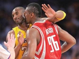 阿泰斯特和詹姆斯肉搏,阿泰斯特零封詹姆斯