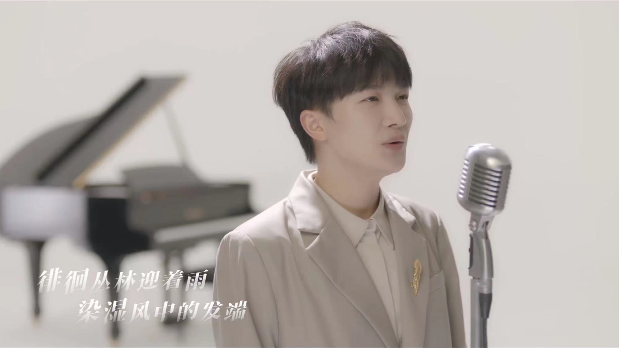 周深粤语经典歌曲,专业人士评周深唱的粤语歌