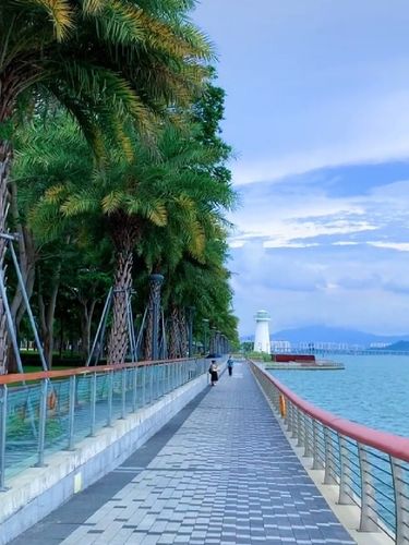 广东海丰梅陇河边夜景,中国第一滩广东茂名夜景