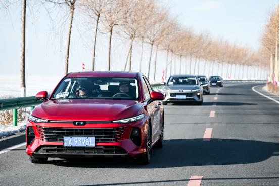 踏青自驾游最好的车,踏青千里马