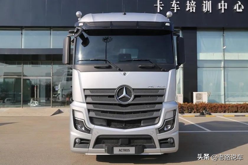 奔驰actros2653测评,国产奔驰重卡actros优享版