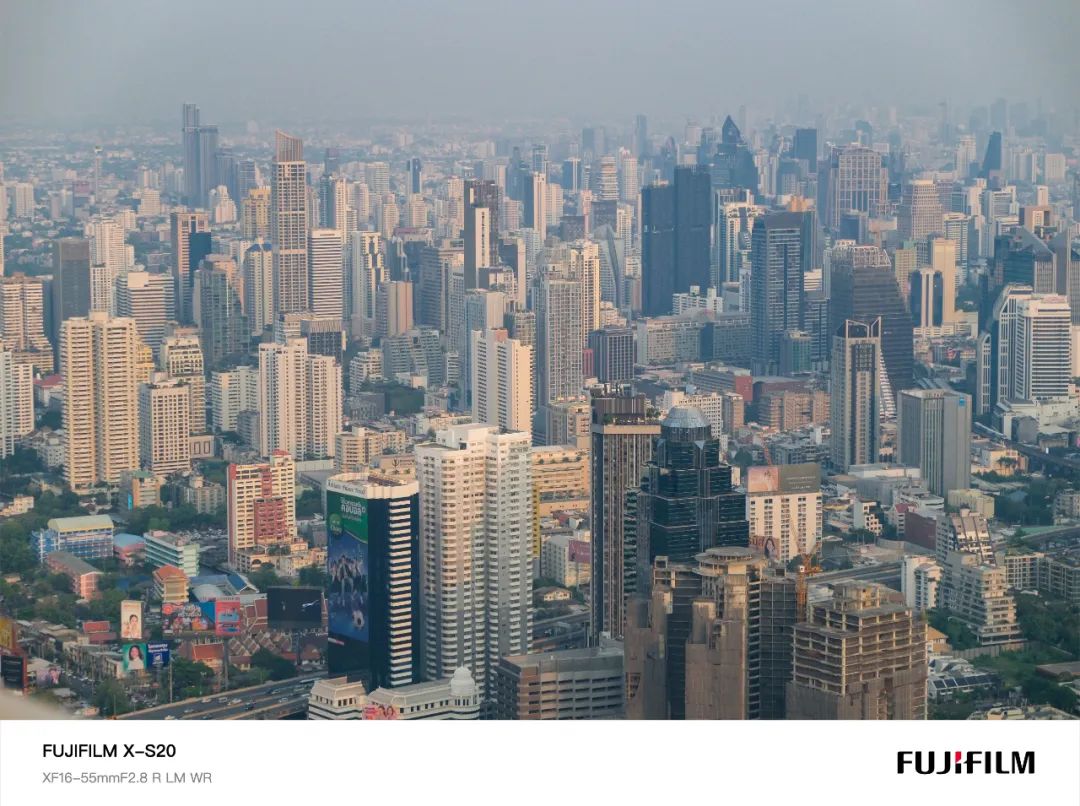 富士x-s20搭配什么镜头性价比高,富士x-S20评测