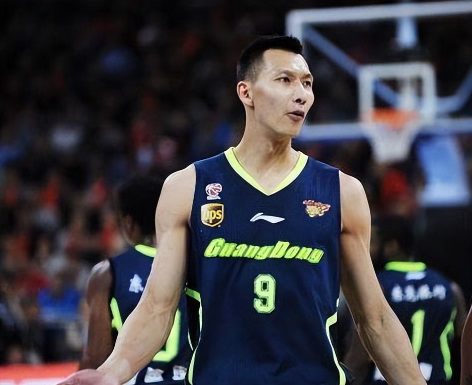 易建联妻子荆灵简历,易建联老婆荆灵是广东哪里人图片