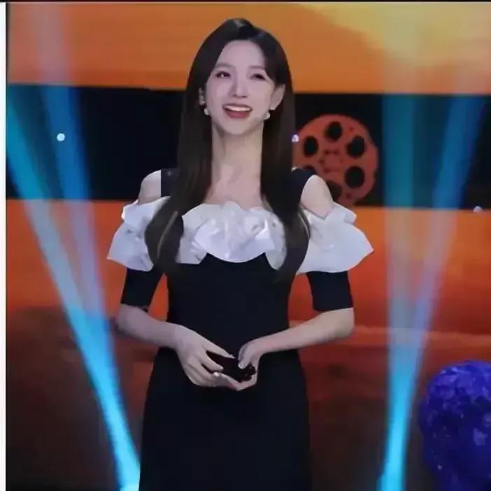 马凡舒卡塔尔现场报道,马凡舒在卡塔尔哪场比赛主持