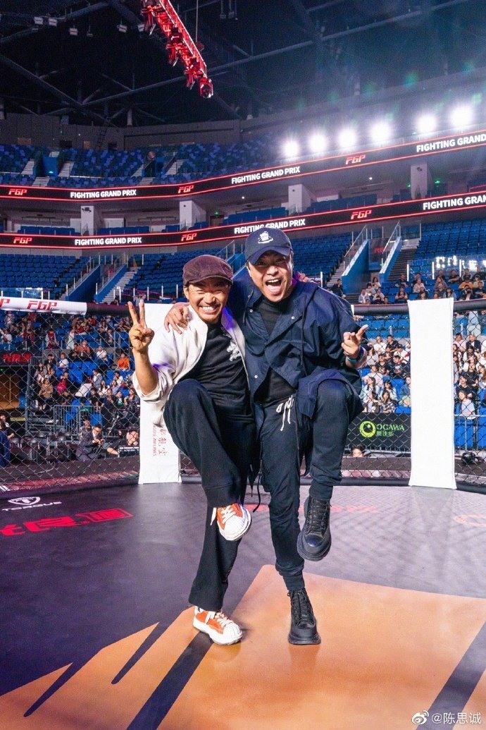 马蓉离婚后和王宝强同框,马蓉晒王宝强照