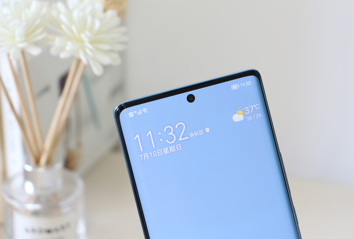 荣耀70评测：颜值才华兼备，旗舰IMX800要你好看，五星好“屏”