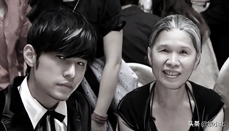 *窥偷**别人隐私，怎么就成了正义的化身，周杰伦的话都忘了吗？