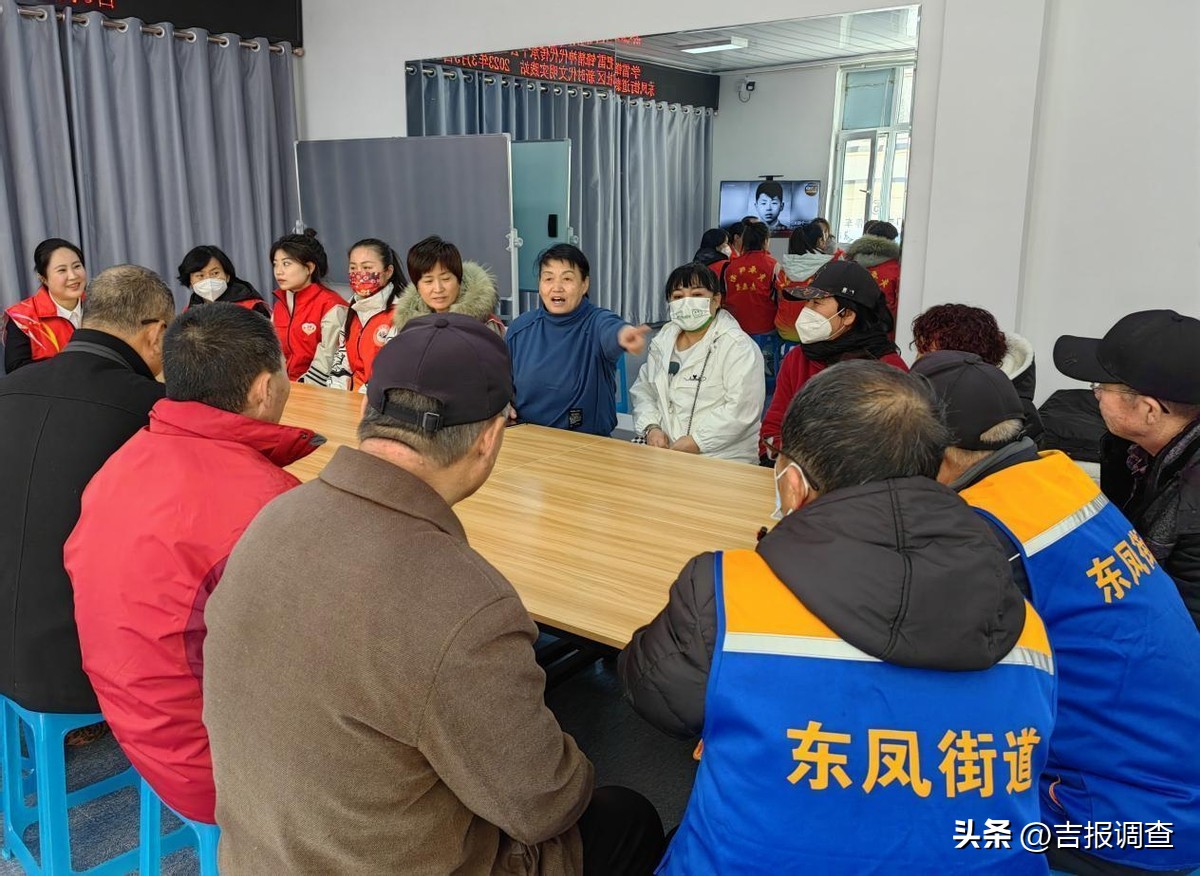 传承雷锋精神社区慈善公益行,木塔乡开展学雷锋日志愿服务活动