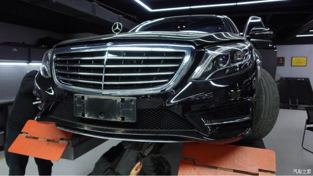 奔驰amggt63s升级先行版包围,奔驰amgc63改装外观