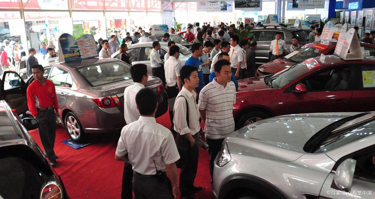 买车置换是把旧车给4s店吗,买新车时旧车卖给4s店划算吗