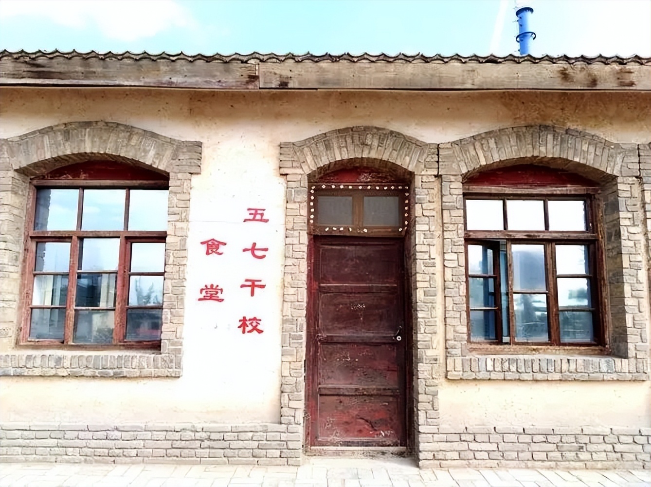 黑龙江巨贪韩桂芝，真不是一般的“好色”！靠身体上位*养包**男秘书